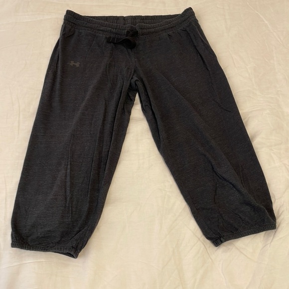 Underarmour- Size M - Under the knee - Cozy fit - Well loved - Picture 1 of 2